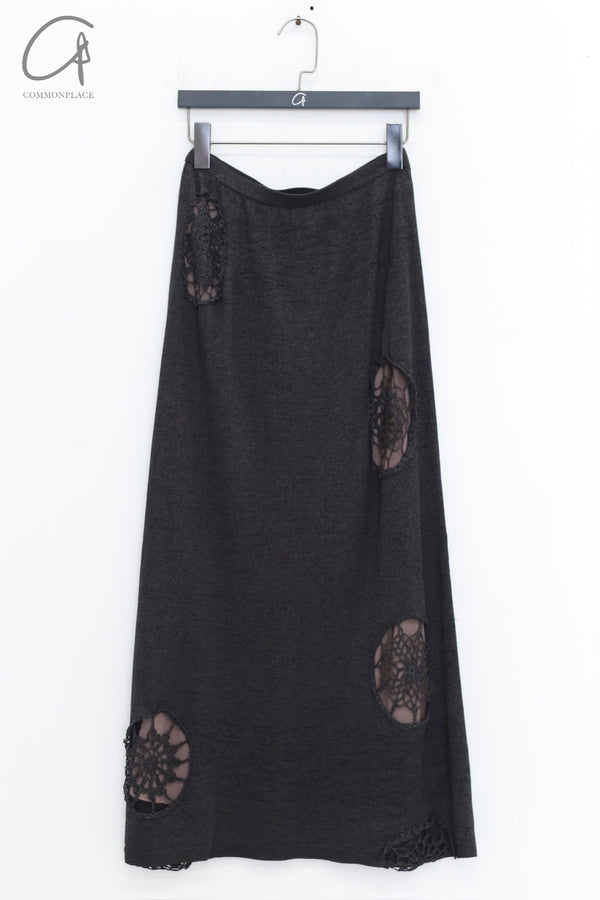 SWAYING 25 Early Spring Crochet Detail Skirt SW-SW25PS3B03-HEIHUI Gray and Black SW25PS3B03